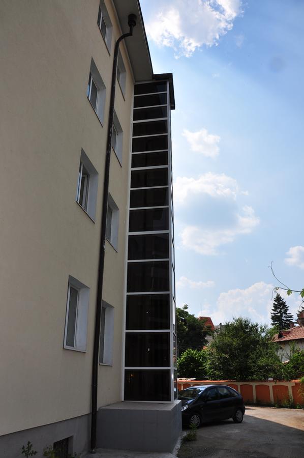 Семеен Хотел Пауталия Kyustendil Exterior photo
